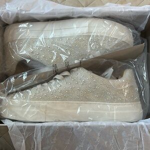 Betsey Johnson - Sidny Pearl - Size 9